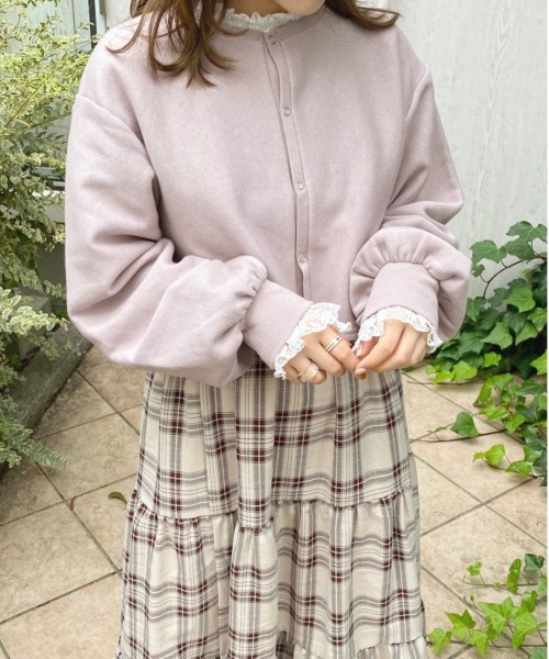 apres jour（アプレジュール）の「裏起毛ドットボタンカーディガン【ZOZOTOWN限定アイテム】（カーディガン/ボレロ・レディース・ラベンダー/ブルー系その他/ナチュラル/ダークグリーン/アイボリー・フリー/X-LARGE）」の8枚目の写真