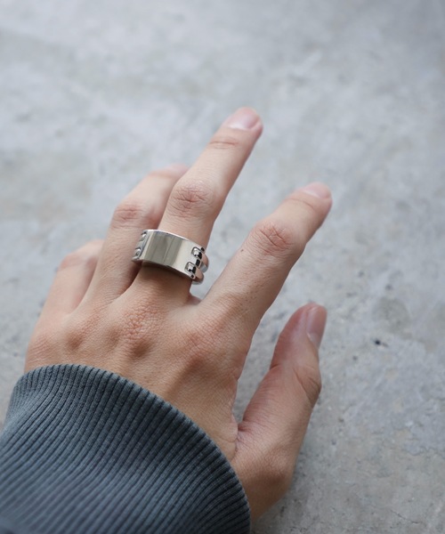 shiki tokyo(シキトウキョウ)の「Volume The Ring / ボリュームリング(リング・メンズ・シルバー・SMALL/MEDIUM/LARGE)」の7枚目の写真