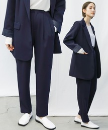 シンプルデザインテーパードパンツ
