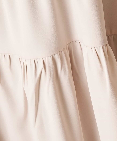 A de a.v.v(アードアー・ヴェ・ヴェ)の「袖ボリュームティアードブラウス(シャツ/ブラウス・レディース・サンドベージュ/アイボリー/ブラック・36/38)」の18枚目の写真