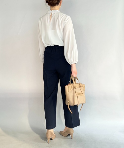 PICCIN（ピッチン）の「衿フリルギャザーブラウス（シャツ/ブラウス・レディース・ライトグレー/ネイビー/オフホワイト・M）」の9枚目の写真