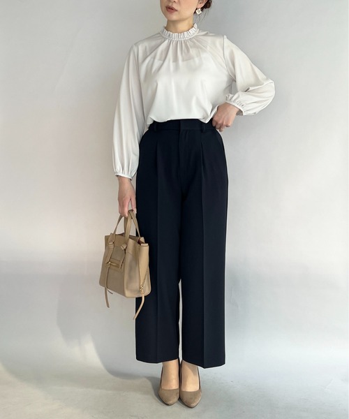 PICCIN（ピッチン）の「衿フリルギャザーブラウス（シャツ/ブラウス・レディース・ライトグレー/ネイビー/オフホワイト・M）」の11枚目の写真