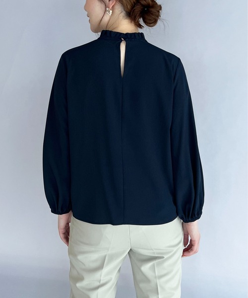 PICCIN（ピッチン）の「衿フリルギャザーブラウス（シャツ/ブラウス・レディース・ライトグレー/ネイビー/オフホワイト・M）」の15枚目の写真