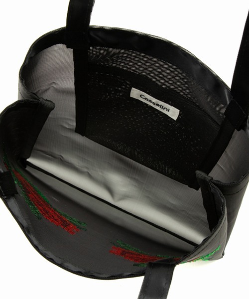 Casselini（キャセリーニ）の「Casselini(キャセリーニ)クロスステッチ風トート（トートバッグ・レディース・ブラウン/サックスブルー/ブラック・FREE）」の5枚目の写真