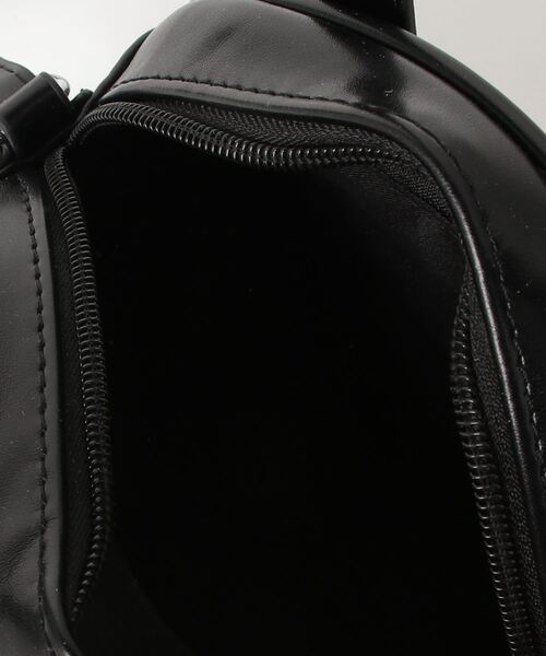 WC（ダブル シー）の「ラウンドミニショルダー（ショルダーバッグ・レディース・ブラック/グリーン・FREE）」の5枚目の写真