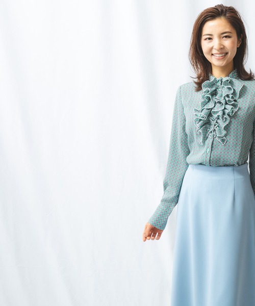 NARACAMICIE（ナラカミーチェ）の「ジョーゼット幾何ダブルフリルブラウス（シャツ/ブラウス・レディース・グリーン/パープル・X-LARGE/XXX-LARGE/XX-LARGE/LARGE/SMALL/MEDIUM）」の17枚目の写真