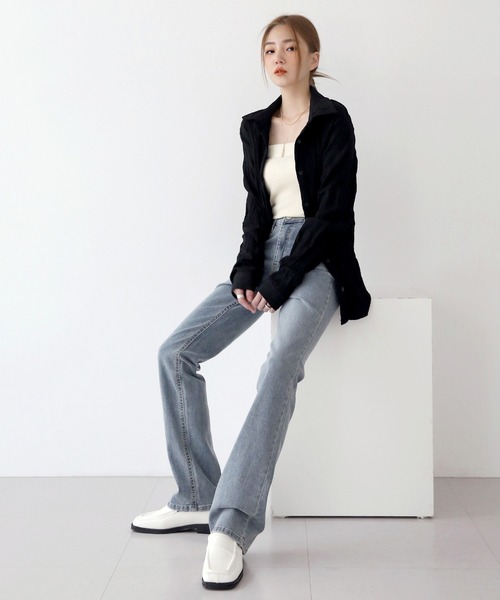 UNE MANSION（ユヌマンション）の「グレイッシュスリムブーツカットパンツ（デニムパンツ・レディース・ライトグレー・SMALL/MEDIUM/LARGE）」の20枚目の写真