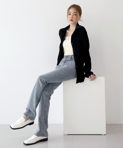 UNE MANSION（ユヌマンション）の「グレイッシュスリムブーツカットパンツ（デニムパンツ・レディース・ライトグレー・SMALL/MEDIUM/LARGE）」の21枚目の写真