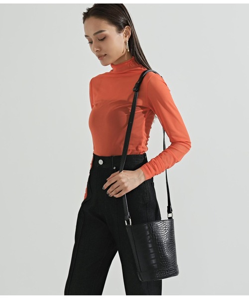 Settimissimo（セッティミッシモ）の「クロコ型押バケツバッグ（ショルダーバッグ・レディース・アイボリー/ブラック・FREE）」の8枚目の写真