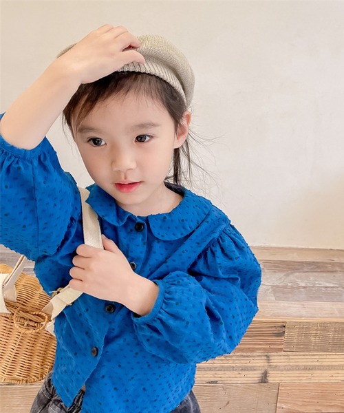 aimoha(アイモハ)の「aimoha-KIDS- ドット柄パフスリーブ姫ブラウス(シャツ/ブラウス・キッズ・ブルー/ベージュ・120/100/80/110/90/130)」の3枚目の写真