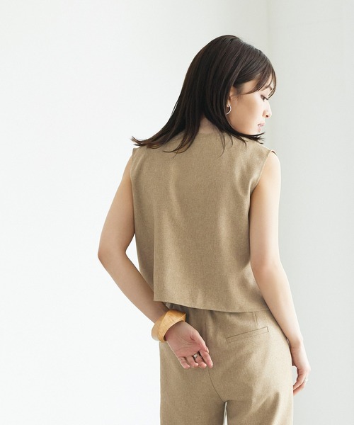 titivate(ティティベイト)の「リネンライクコンパクトトップス(シャツ/ブラウス・レディース・ライトカーキ/イエロー/ライトブラウン/ブラック・S/M)」の9枚目の写真