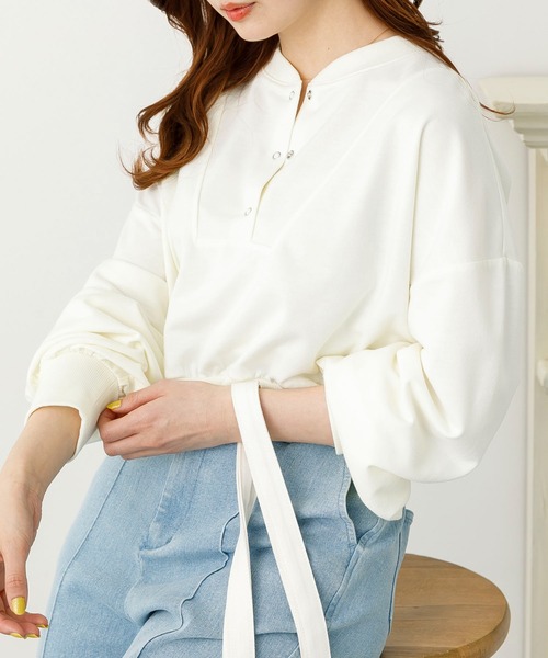 SLURR（スラ―）の「リングドットボタンスウェットプルオーバー（スウェット・レディース・ベージュ/チャコールグレー/アイボリー・FREE）」の2枚目の写真