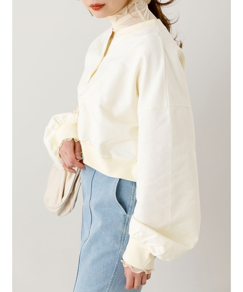 SLURR（スラ―）の「リングドットボタンスウェットプルオーバー（スウェット・レディース・ベージュ/チャコールグレー/アイボリー・FREE）」の4枚目の写真