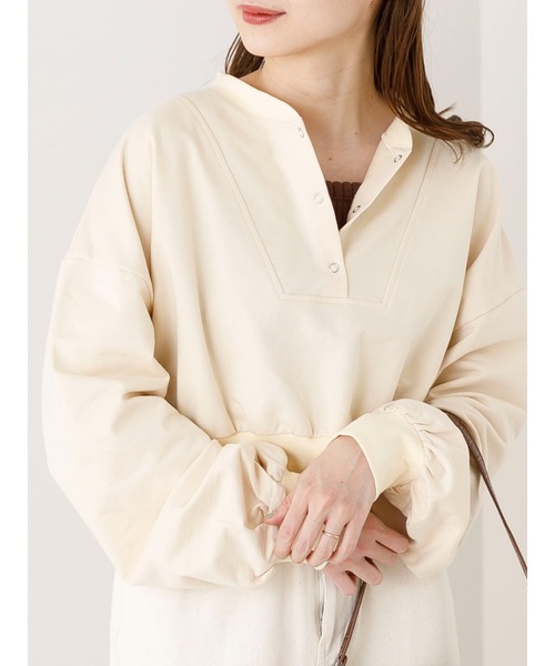 SLURR（スラ―）の「リングドットボタンスウェットプルオーバー（スウェット・レディース・ベージュ/チャコールグレー/アイボリー・FREE）」の18枚目の写真