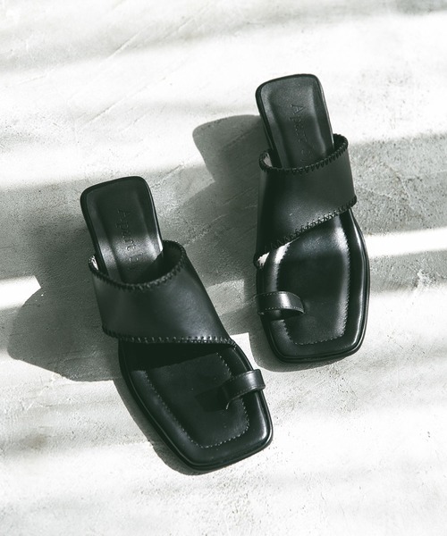 A part by（アパートバイ）の「トングヒールサンダル　274013（サンダル・レディース・ブラック/キャメル・MEDIUM/LARGE）」の2枚目の写真