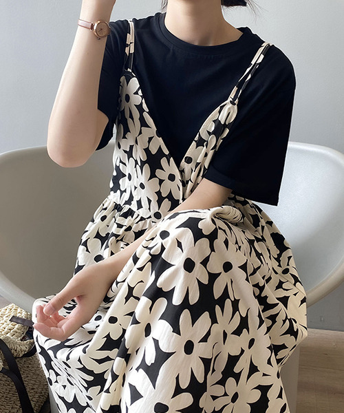 c.u.l（シーユーエル）の「【c.u.l:w】フラワーキャミソールワンピース culw187（ワンピース・レディース・ブラック・M/L）」の4枚目の写真