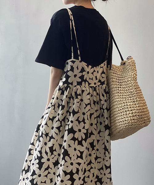 c.u.l（シーユーエル）の「【c.u.l:w】フラワーキャミソールワンピース culw187（ワンピース・レディース・ブラック・M/L）」の6枚目の写真