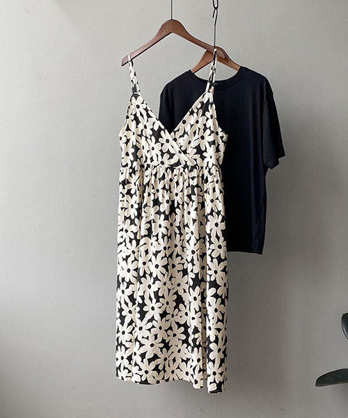 c.u.l（シーユーエル）の「【c.u.l:w】フラワーキャミソールワンピース culw187（ワンピース・レディース・ブラック・M/L）」の11枚目の写真