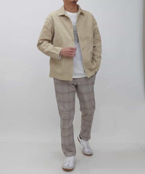 a.v.v（アーヴェヴェ）の「【洗濯機で洗える】コットンナイロンカバーオール（カバーオール・メンズ・ベージュ・46/48）」の2枚目の写真