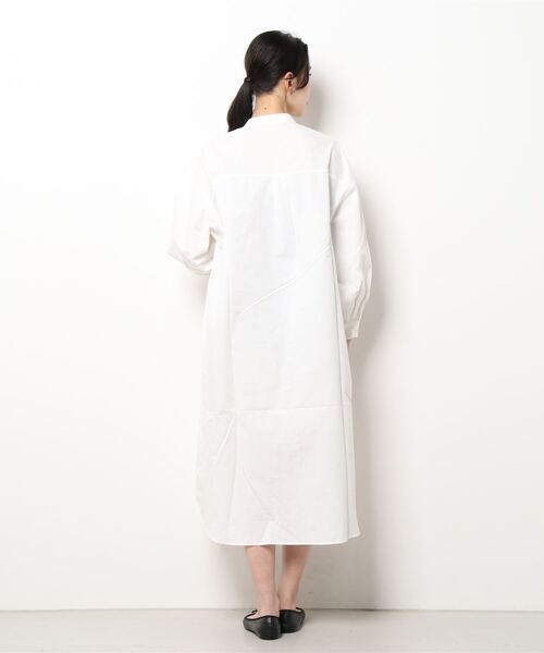 VENCEEXCHANGE(ヴァンスエクスチェンジ)の「バンドカラーシャツワンピース(シャツワンピース・レディース・オフホワイト/ブラック/ブルー/ピンク・FREE)」の19枚目の写真