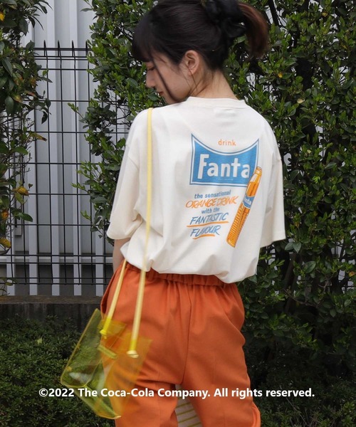 Right-on（ライトオン）の「ファンタ Ｔシャツ（Tシャツ/カットソー・レディース・ホワイト/イエロー・M/L）」の2枚目の写真