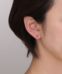 Manon's Selection（マノンズセレクション）の「シングルラインツイストデザインハーフフープイヤリング（イヤリング）」