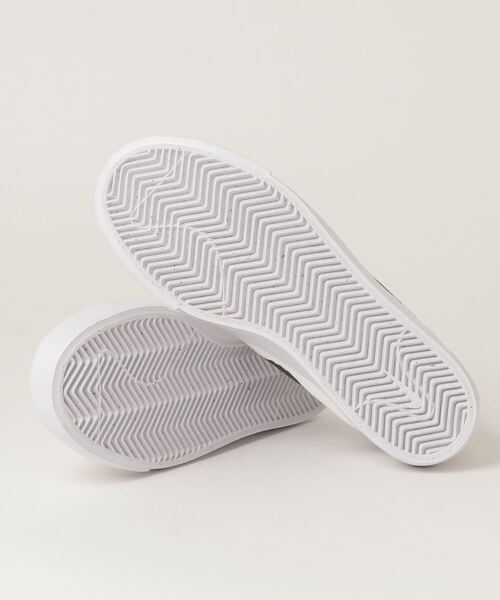 NIKE SB(ナイキエスビー)の「NIKE/ナイキ SB BLAZER COURT MID/エスビー ブレーザー コート ミッド スケートボード スケシュ スポーツシューズ DM8553-100(スニーカー・メンズ・ホワイト×ブラック・23.5cm/24.5cm/26.5cm/27.5cm/28.5cm/23.0cm/24.0cm/25.0cm/26.0cm/27.0cm/28.0cm/29.0cm)」の3枚目の写真
