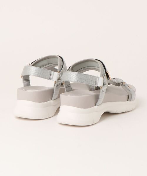 earth music&ecology（アースミュージックアンドエコロジー）の「サテンベルトスポサン【earth　music＆ecology】（サンダル・レディース・ブラック/ベージュ/カーキ/シルバー・SMALL/MEDIUM/LARGE/X-LARGE）」の13枚目の写真