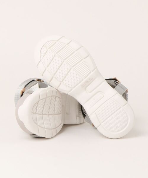 earth music&ecology（アースミュージックアンドエコロジー）の「サテンベルトスポサン【earth　music＆ecology】（サンダル・レディース・ブラック/ベージュ/カーキ/シルバー・SMALL/MEDIUM/LARGE/X-LARGE）」の8枚目の写真