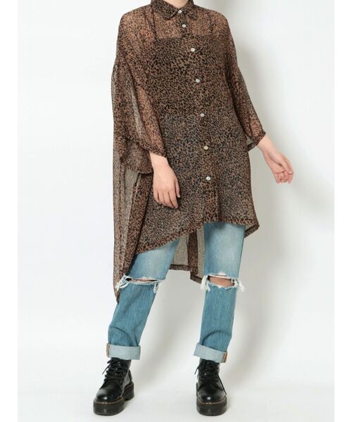 jouetie(ジュエティ)の「スーパーBIG シャツ(シャツ/ブラウス・レディース・オフホワイト/ブラック/グリーン/ブラウン・MEDIUM)」の6枚目の写真