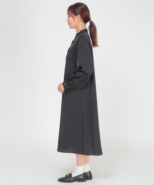 ikka（イッカ）の「肩タックシャツワンピース（ワンピース・レディース・ブラック/ベージュ・S/M/L）」の9枚目の写真