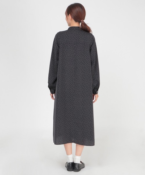 ikka（イッカ）の「肩タックシャツワンピース（ワンピース・レディース・ブラック/ベージュ・S/M/L）」の10枚目の写真