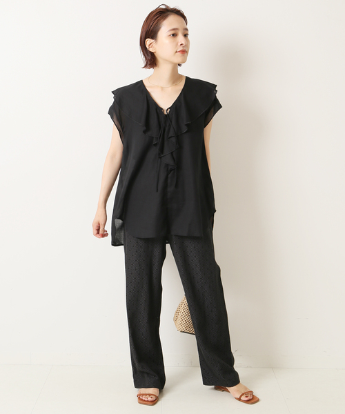Spick & Span(スピックアンドスパン)の「Cジョーゼットラッフルカラーブラウス(シャツ/ブラウス・レディース・ブラウン/ブラック・FREE)」の5枚目の写真