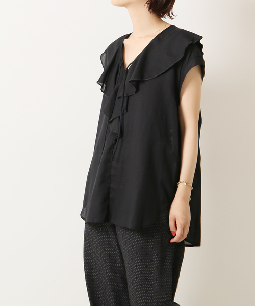 Spick & Span(スピックアンドスパン)の「Cジョーゼットラッフルカラーブラウス(シャツ/ブラウス・レディース・ブラウン/ブラック・FREE)」の3枚目の写真