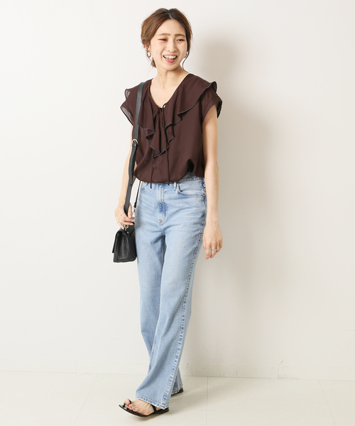Spick & Span(スピックアンドスパン)の「Cジョーゼットラッフルカラーブラウス(シャツ/ブラウス・レディース・ブラウン/ブラック・FREE)」の8枚目の写真