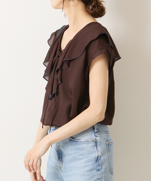 Spick & Span(スピックアンドスパン)の「Cジョーゼットラッフルカラーブラウス(シャツ/ブラウス・レディース・ブラウン/ブラック・FREE)」の13枚目の写真