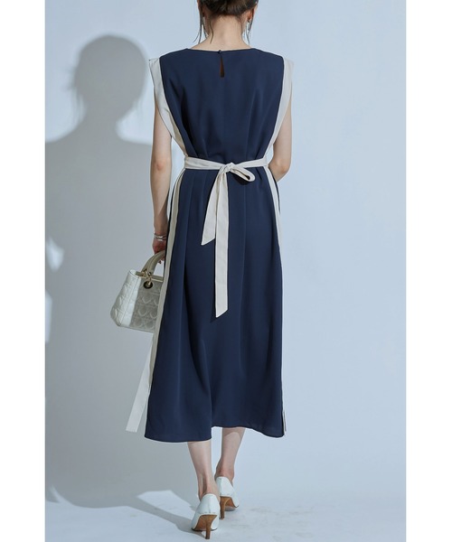 &. NOSTALGIA（アンドドットノスタルジア）の「配色サイドライン2WAYワンピース（ワンピース・レディース・ベージュ/ネイビー・FREE）」の20枚目の写真