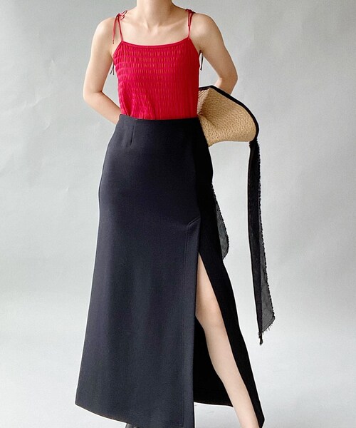 Charles Chaton(シャルルシャトン)の「ribbon ボディスーツ(キャミソール・レディース・ホワイト/ブラック/レッド・FREE)」の3枚目の写真