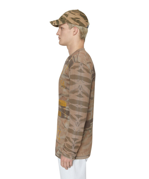 DIESEL(ディーゼル)の「メンズ Tシャツ 長そで カモフラ(Tシャツ/カットソー・メンズ・ライトブラウン/マルチ・MEDIUM/LARGE/SMALL/X-LARGE/XX-LARGE)」の9枚目の写真