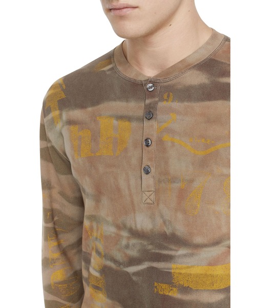 DIESEL(ディーゼル)の「メンズ Tシャツ 長そで カモフラ(Tシャツ/カットソー・メンズ・ライトブラウン/マルチ・MEDIUM/LARGE/SMALL/X-LARGE/XX-LARGE)」の3枚目の写真
