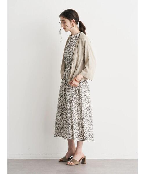 YECCA VECCA（イェッカヴェッカ）の「ヴィンテージフラワー柄ワンピース（ワンピース・レディース・ブラック/アイボリー・FREE）」の17枚目の写真