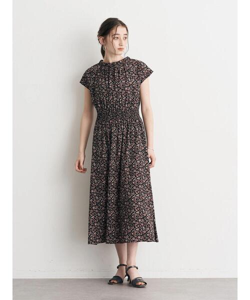 YECCA VECCA（イェッカヴェッカ）の「ヴィンテージフラワー柄ワンピース（ワンピース・レディース・ブラック/アイボリー・FREE）」の22枚目の写真