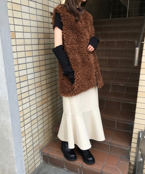 INGNI（イング）の「ファーベスト（ベスト・レディース・アイボリー/ブラウン/ブラック・M）」の20枚目の写真