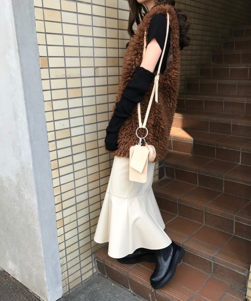 INGNI（イング）の「ファーベスト（ベスト・レディース・アイボリー/ブラウン/ブラック・M）」の19枚目の写真