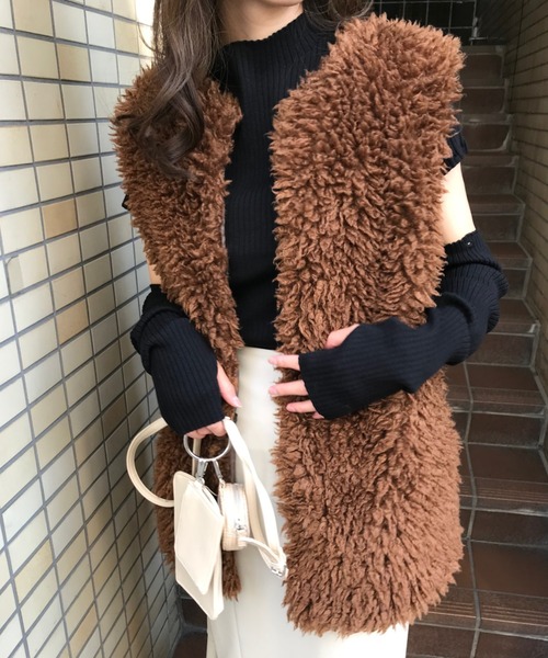 INGNI（イング）の「ファーベスト（ベスト・レディース・アイボリー/ブラウン/ブラック・M）」の14枚目の写真