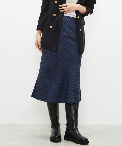 martinique(マルティニーク)の「BANANATIME/223-021-02,223-030-03 EVERYDAY SKIRT(スカート・レディース・レッド/ネイビー・S)」の2枚目の写真