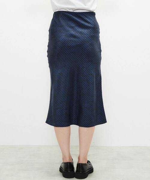martinique(マルティニーク)の「BANANATIME/223-021-02,223-030-03 EVERYDAY SKIRT(スカート・レディース・レッド/ネイビー・S)」の14枚目の写真