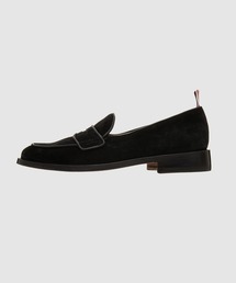 THOM BROWNE | VARSITY PENNY LOAFER W/ FLEXIBLE LEATHER SOLE IN FINE KID SUEDE(ローファー)