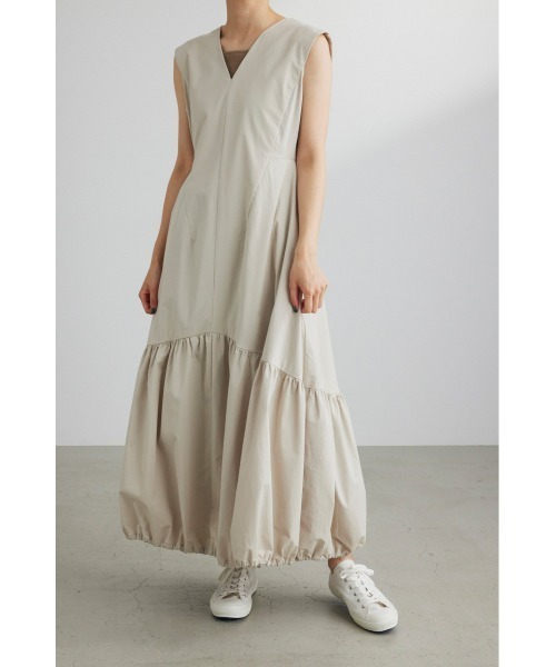 STYLEMIXER(スタイルミキサー)の「ティアードギャザーバルーンワンピース(ワンピース・レディース・ベージュ/ブラック・SMALL/MEDIUM)」の2枚目の写真