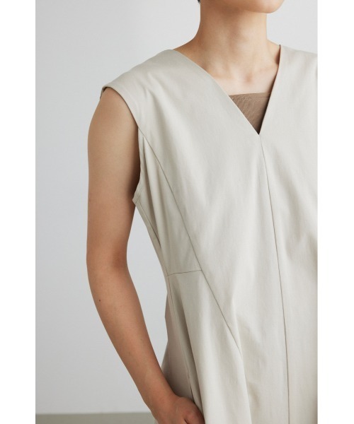 STYLEMIXER(スタイルミキサー)の「ティアードギャザーバルーンワンピース(ワンピース・レディース・ベージュ/ブラック・SMALL/MEDIUM)」の15枚目の写真